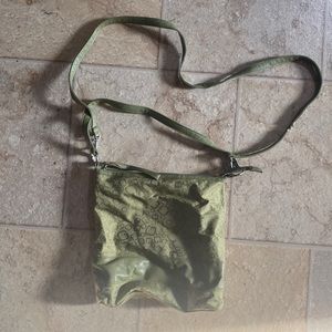 Green cross body bag with removable strap